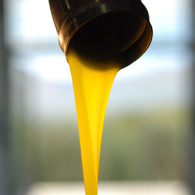 Kaltgepresstes Olivenöl- hervorragend zum Braten geeignet